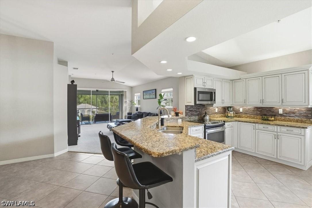 6829 Satinleaf Rd. #204, Naples, FL 34109