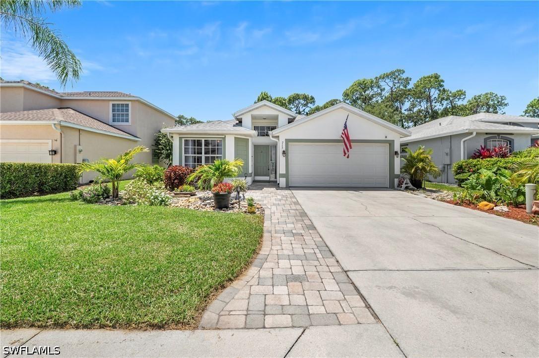 713 Crossfield Cir., Naples, FL 34104