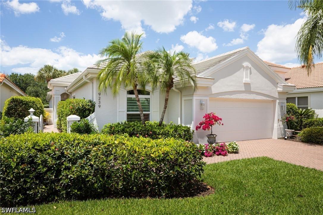 9239 Troon Lakes Dr., Naples, FL 34109