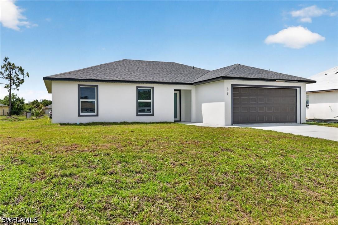 818 Portland St., Lehigh Acres, FL 33974