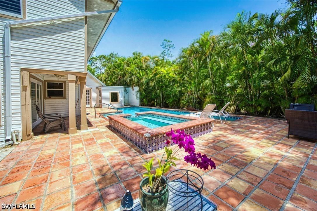 2727 66th St., Naples, FL 34105