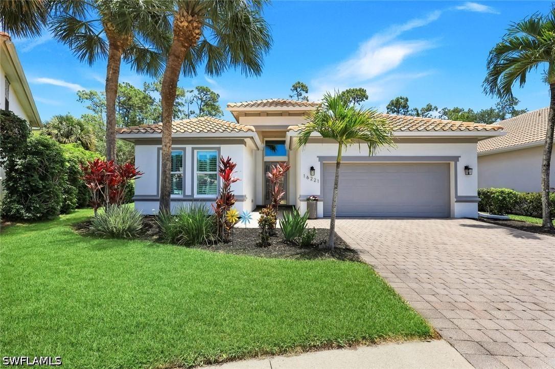 16221 Parque Ln., Naples, FL 34110