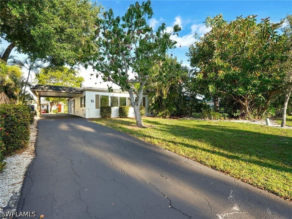 16 Kings Rd. #A16, Naples, FL 34112