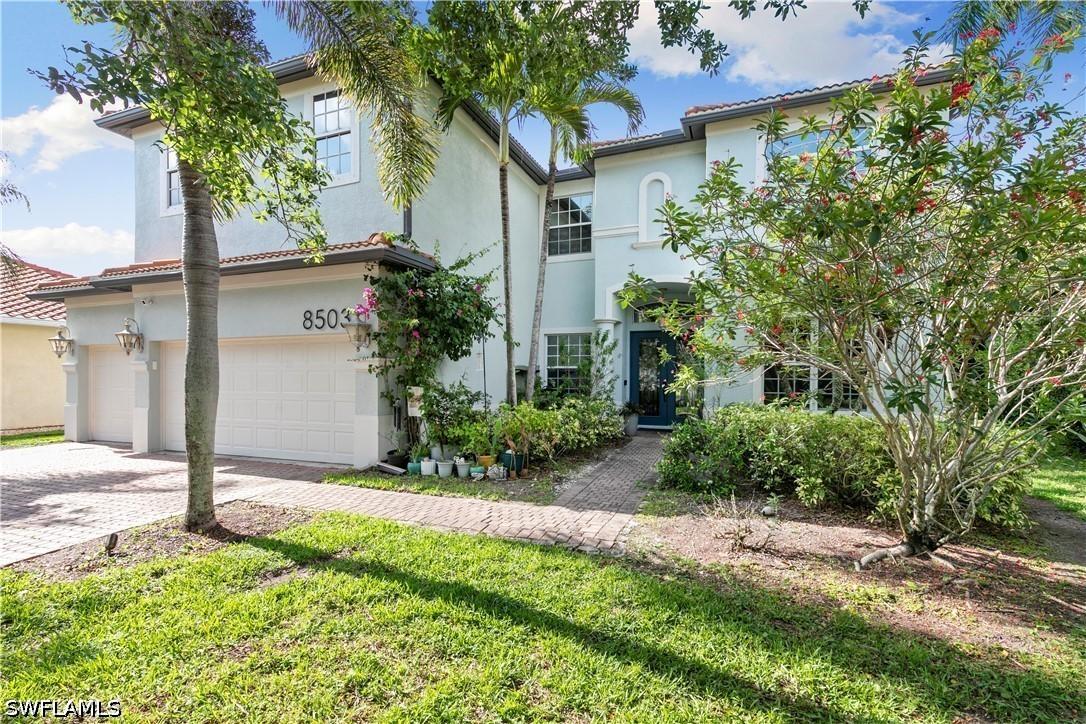 8503 Laurel Lakes Cove, Naples, FL 34119