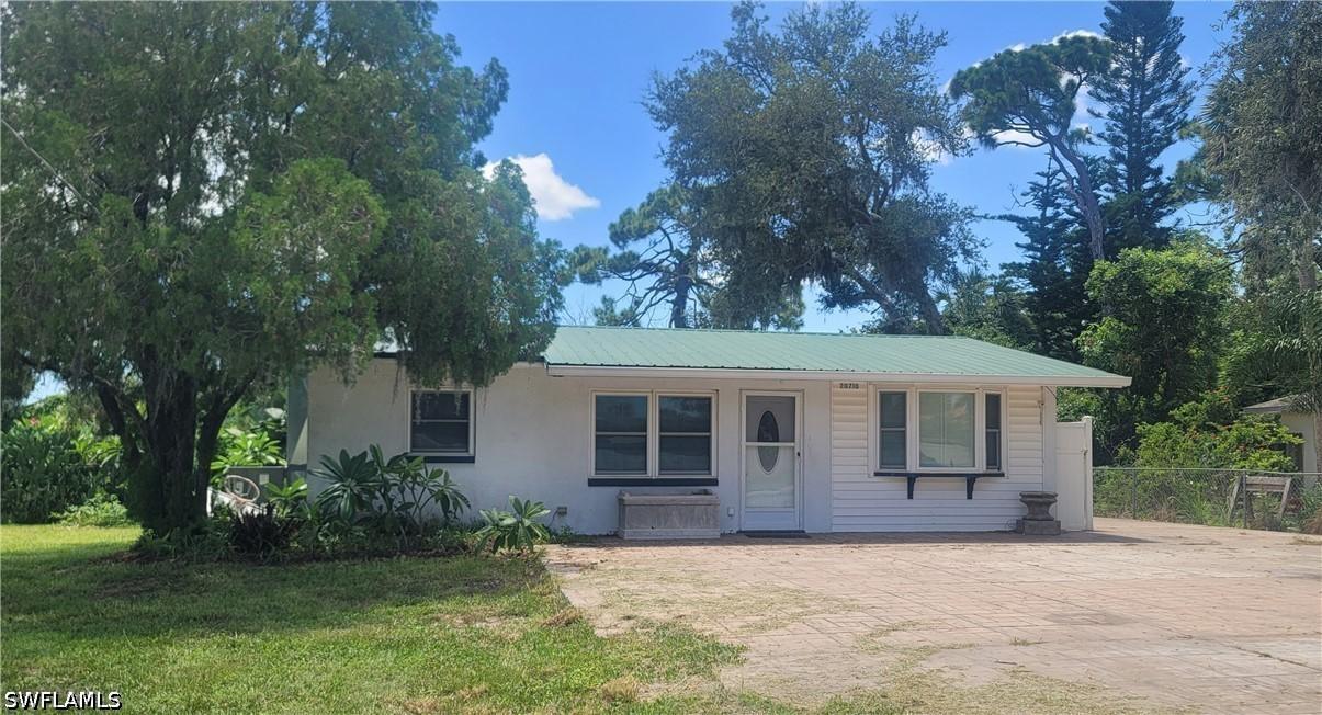 20710 Sandy Ln., Estero, FL 33928
