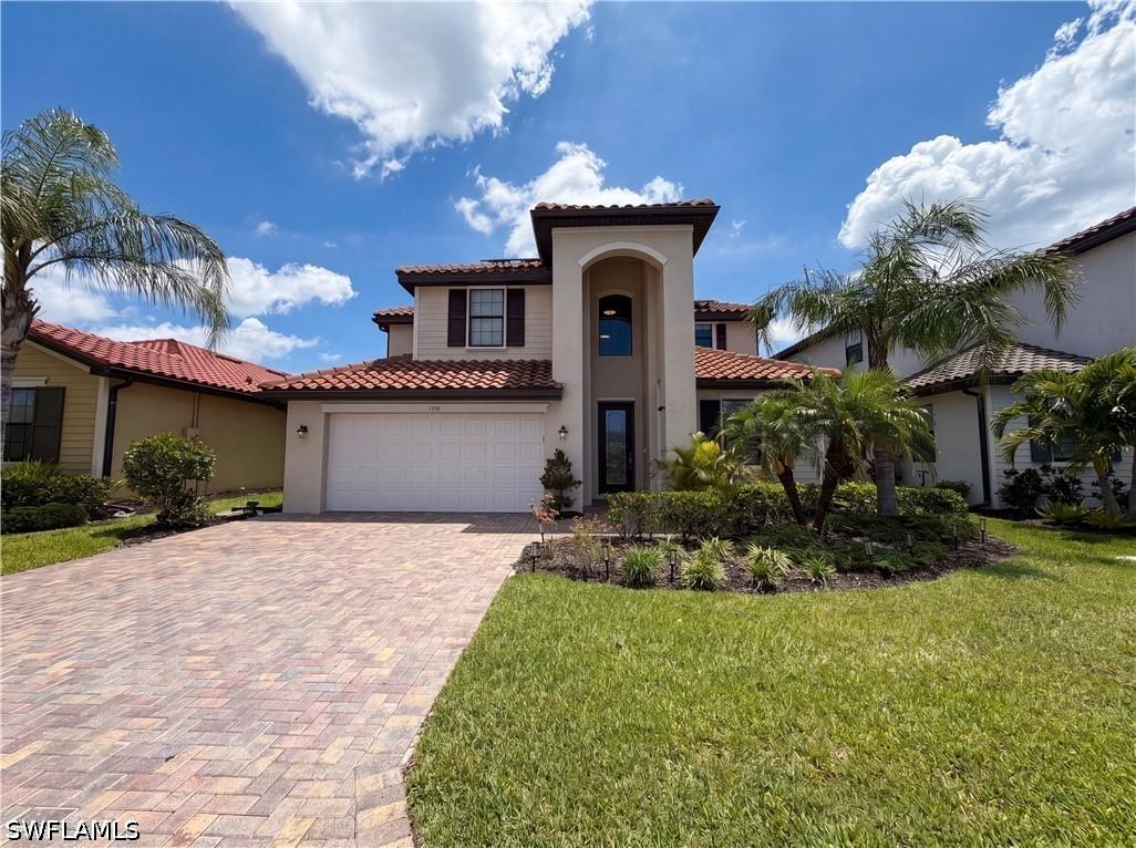 1588 Vizcaya Ln., Naples, FL 34113