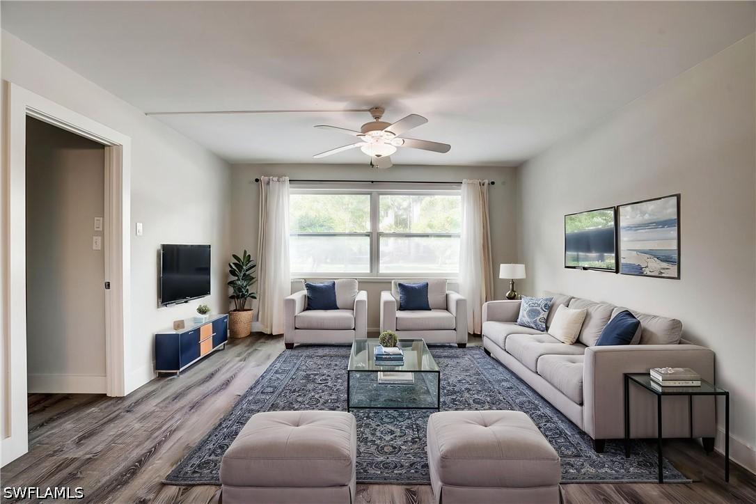 975 9th Ave. #11, Naples, FL 34102