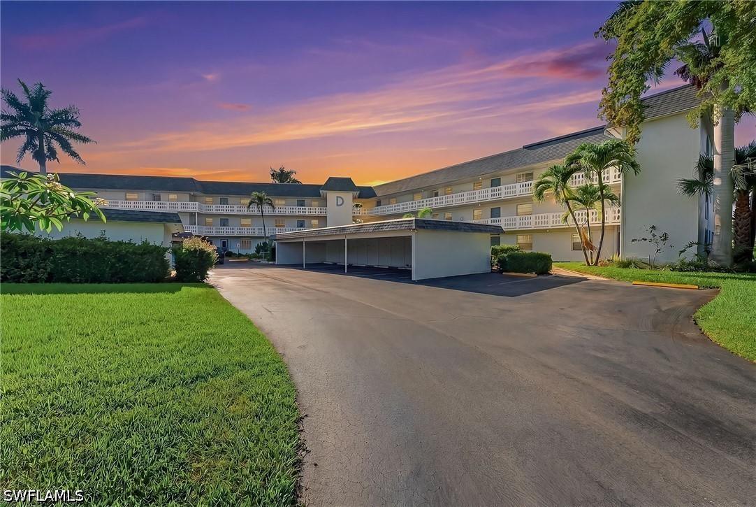 315 Saint Andrews Blvd. #D5, Naples, FL 34113