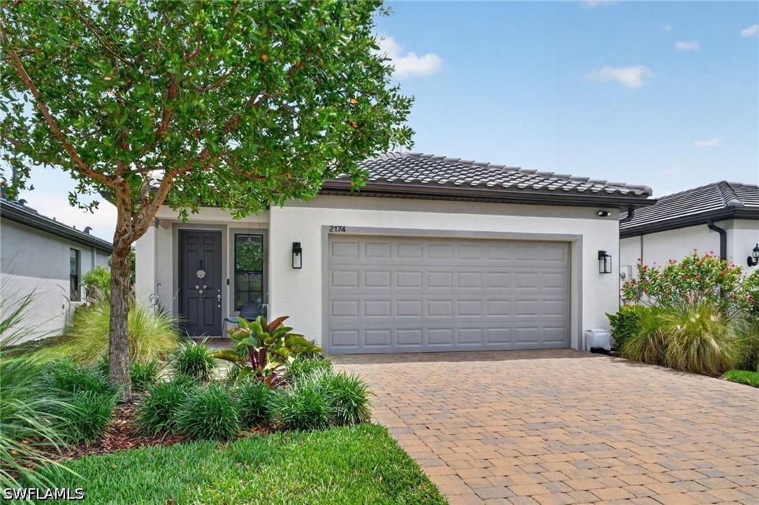 2174 Yellowfin Cir., Naples, FL 34114