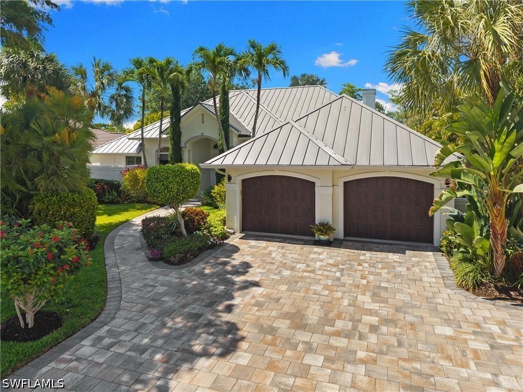 2039 Mission Dr., Naples, FL 34109