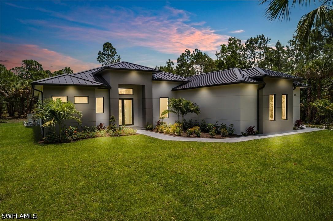 172 11th St., Naples, FL 34117