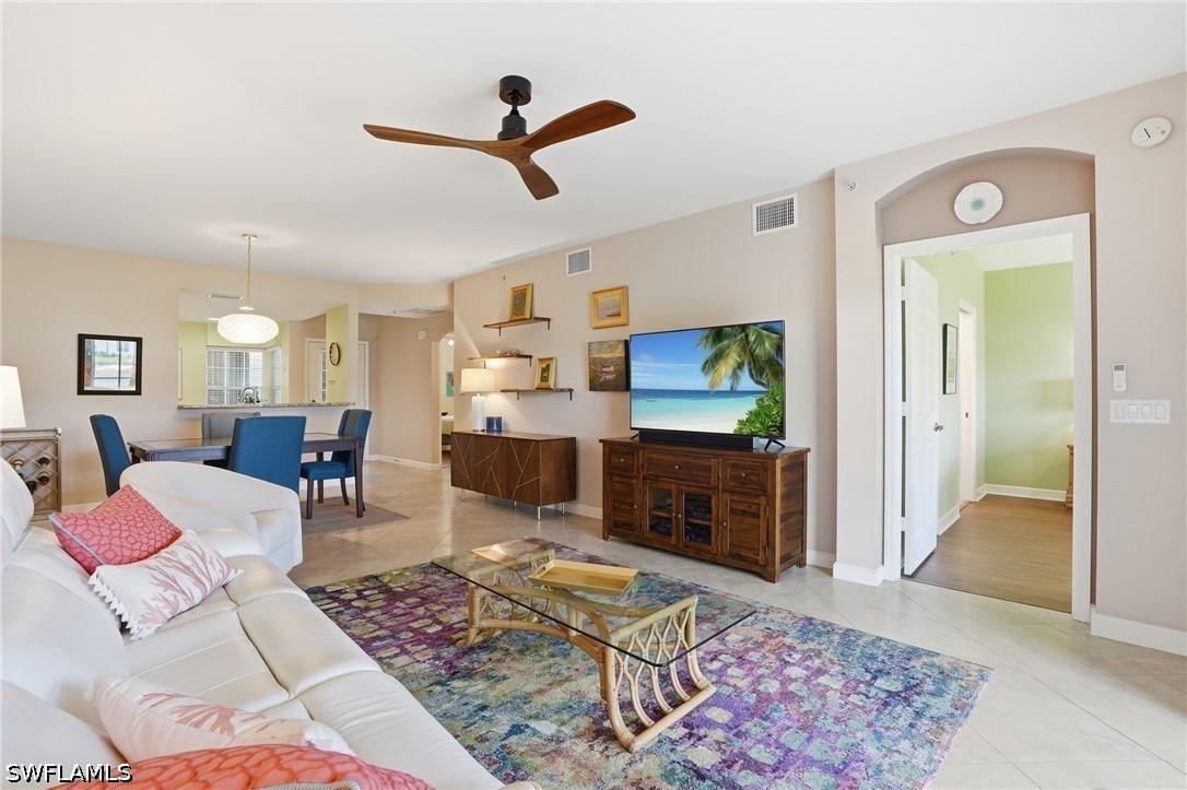 3039 Horizon Ln. #2105, Naples, FL 34109