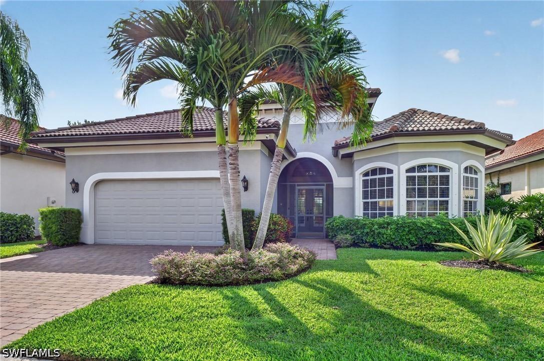 6040 Dogleg Dr., Naples, FL 34113