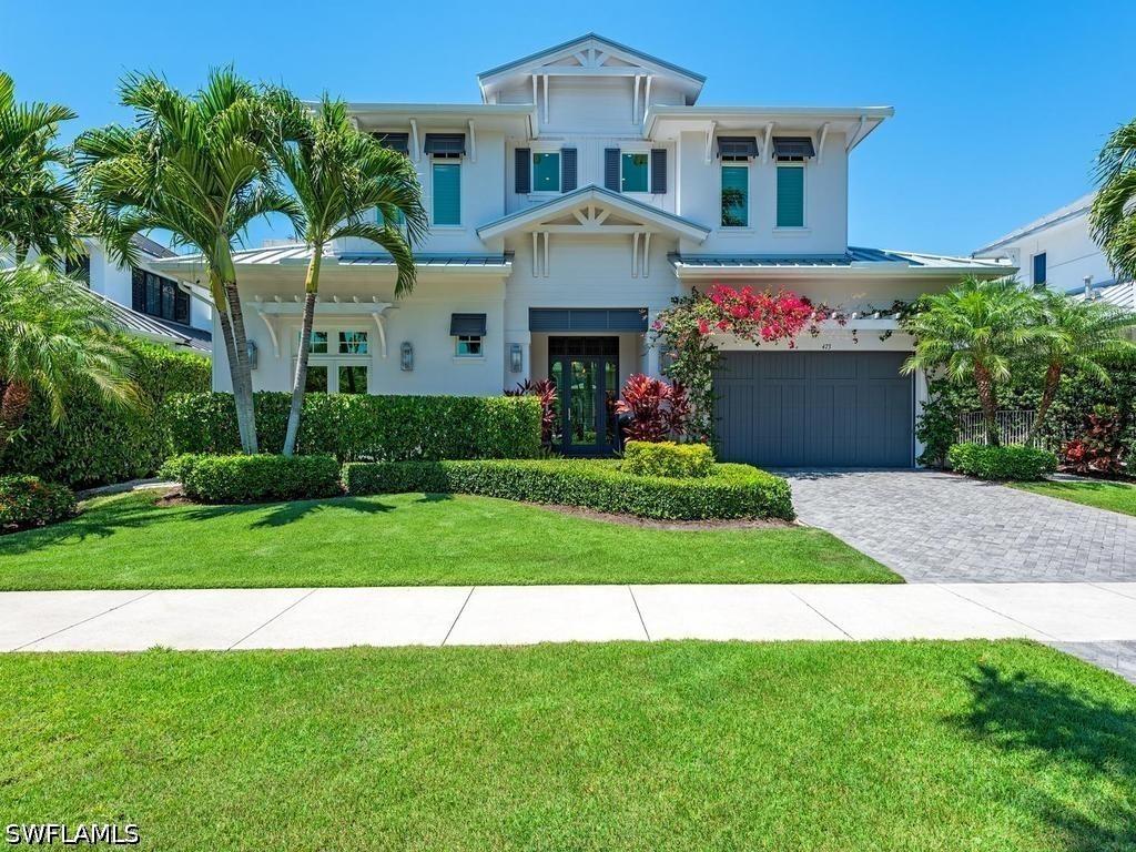 473 1st Ave., Naples, FL 34102