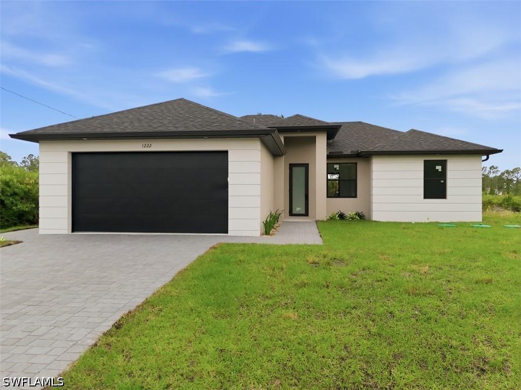 1222 Earnest St., Lehigh Acres, FL 33974
