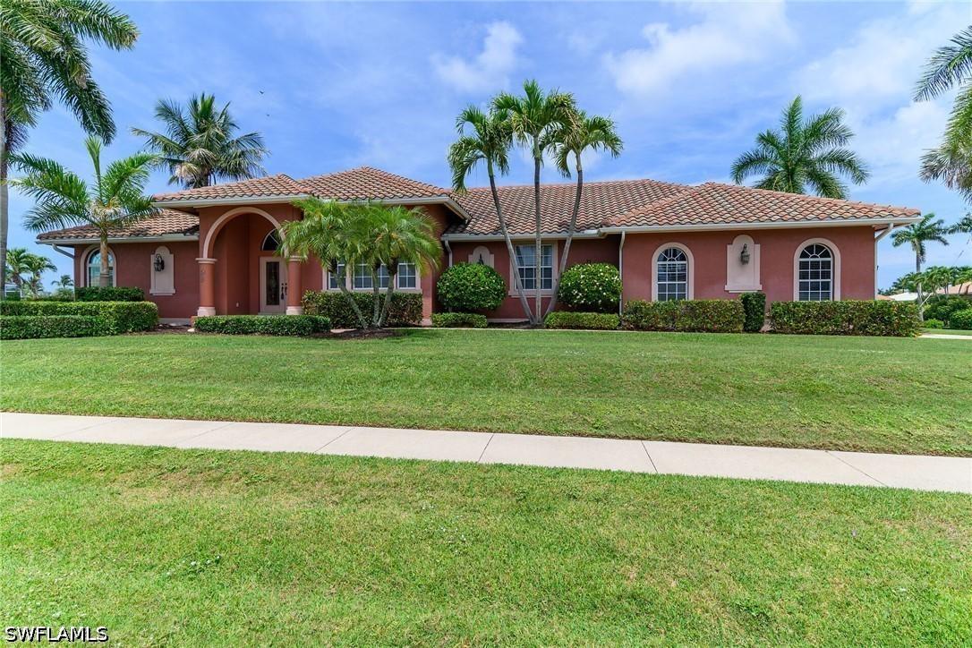 98 Gulfport Ct., Marco Island, FL 34145