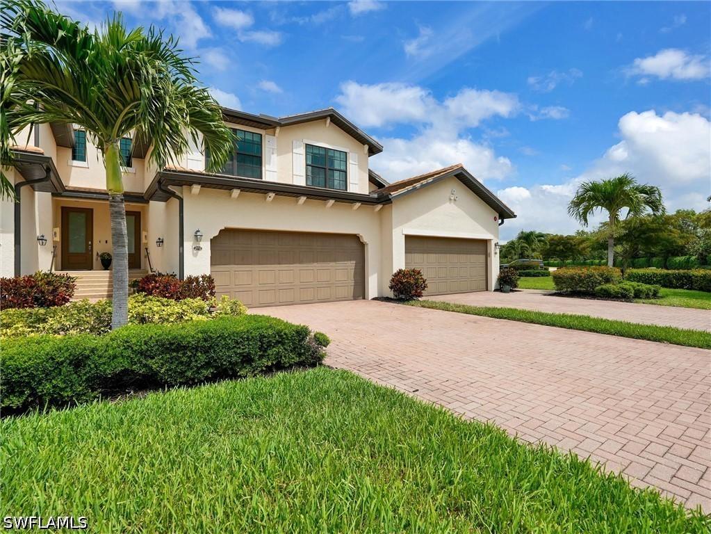 2359 Montserrat Ln. #202, Naples, FL 34120