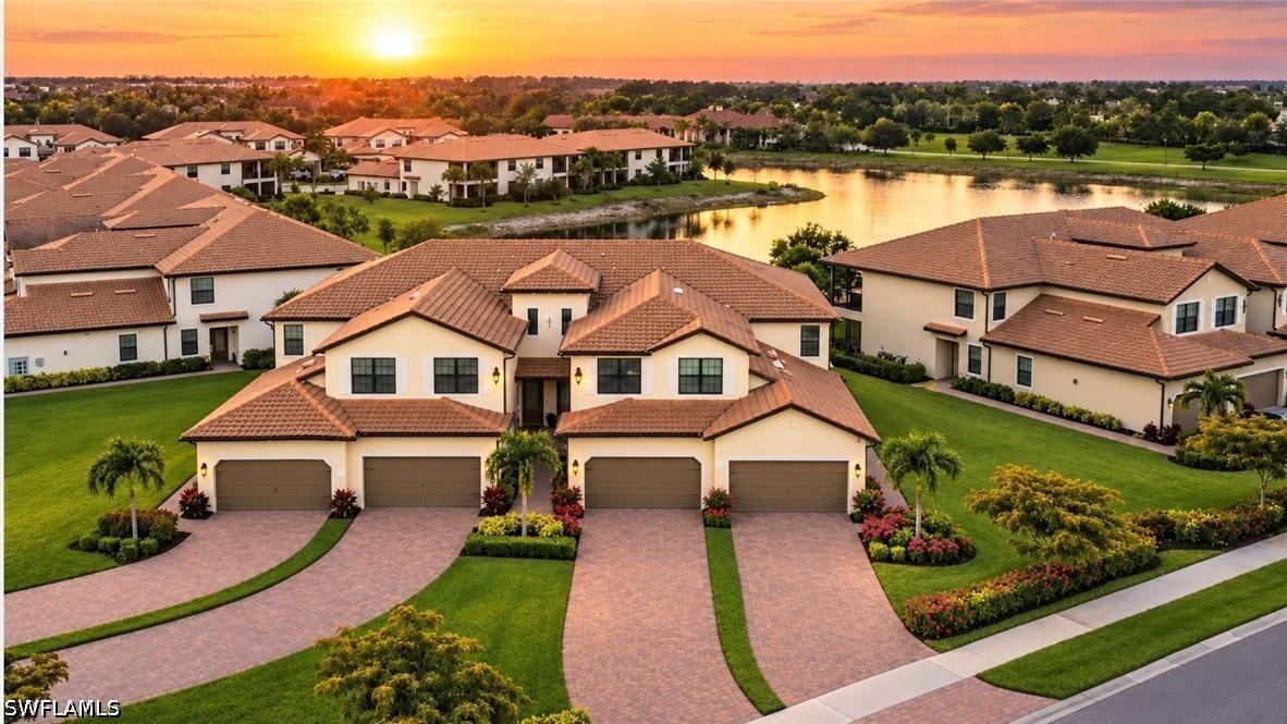 2359 Montserrat Ln. #202, Naples, FL 34120