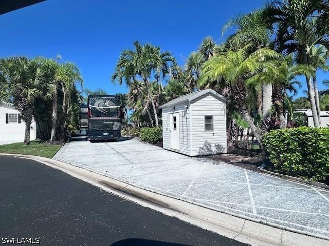 1408 Pearl Lake Point, Naples, FL 34114