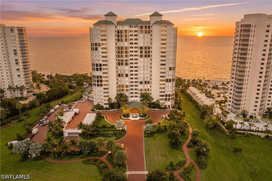 8171 Bay Colony Dr. #801, Naples, FL 34108
