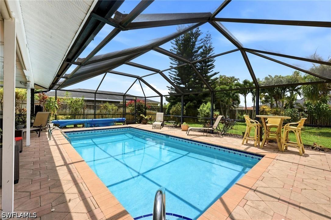 720 Meyer Dr., Naples, FL 34120