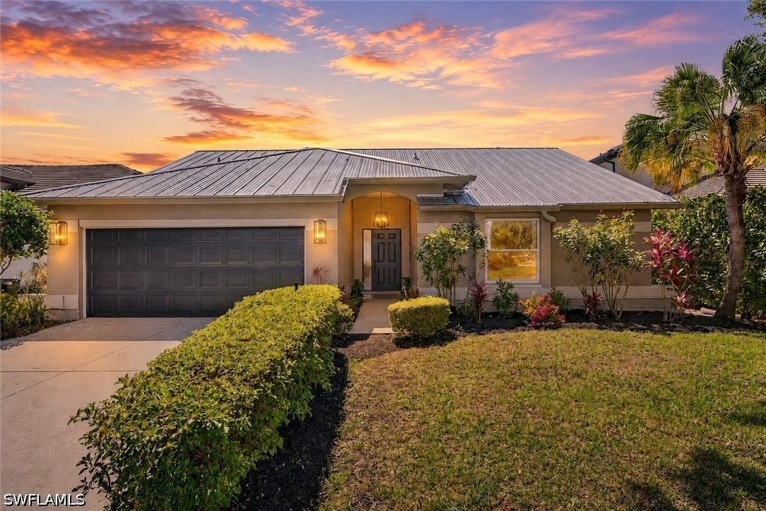 10987 Fieldfair Dr., Naples, FL 34119