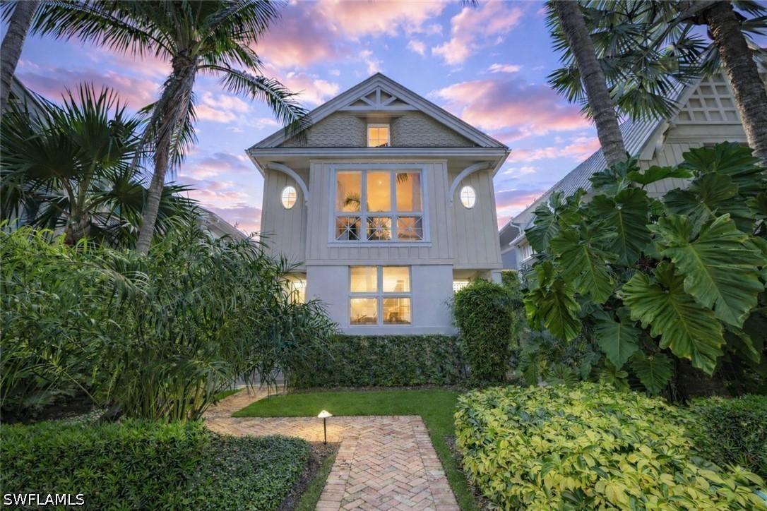 42 6th St., Naples, FL 34102