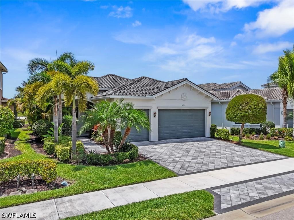 4715 Kensington Cir., Naples, FL 34119