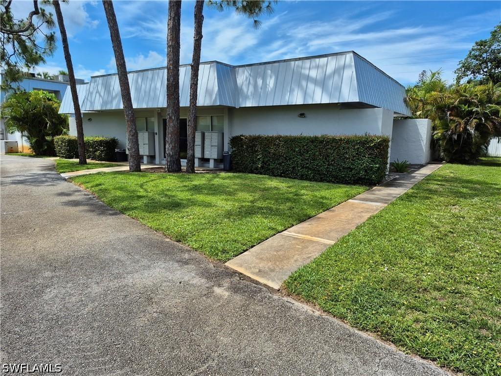 4909 Catalina Dr. #49, Naples, FL 34112