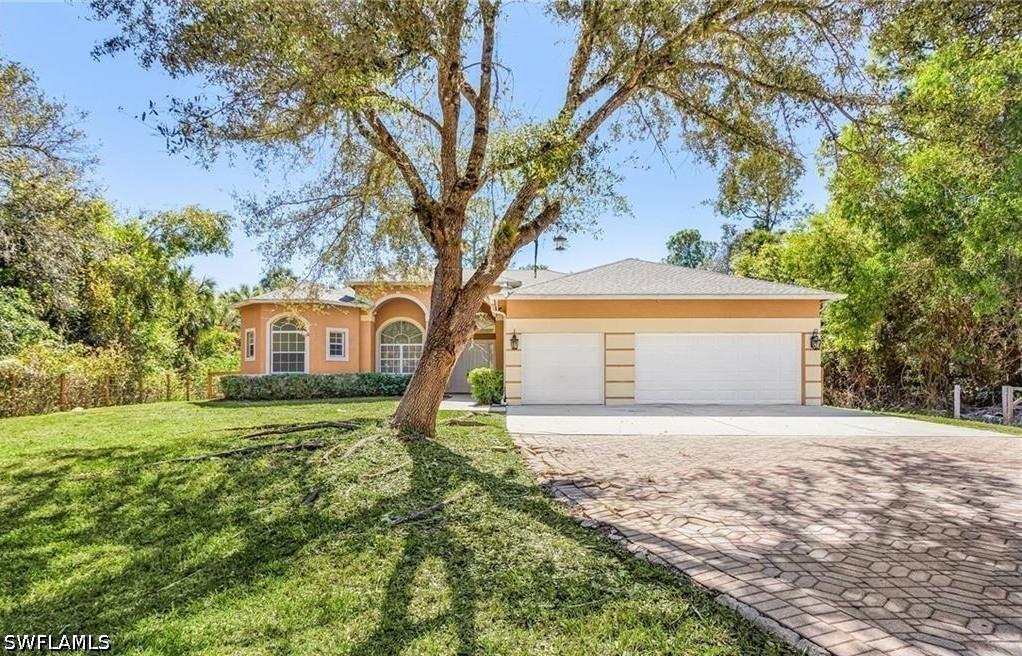 1440 16th Ave., Naples, FL 34120