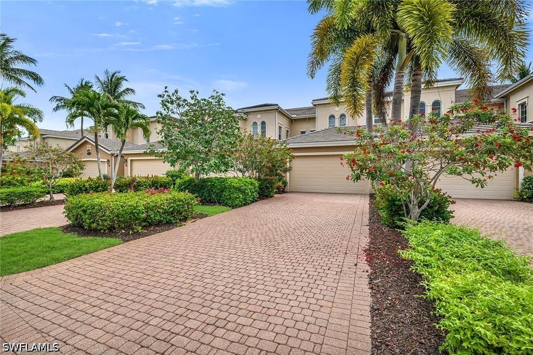 3141 Aviamar Cir. #103, Naples, FL 34114