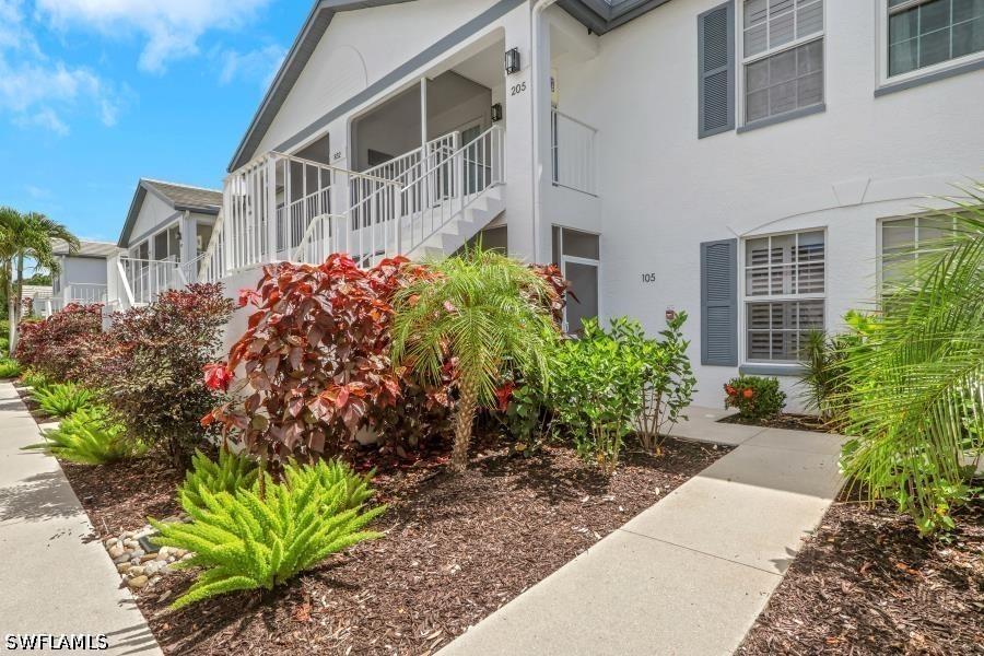 832 Tanbark Dr. #105, Naples, FL 34108