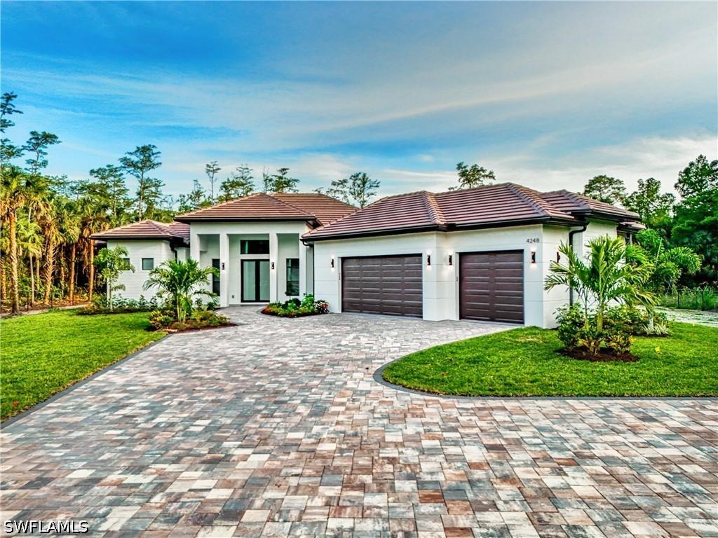 4248 13th Ave., Naples, FL 34116