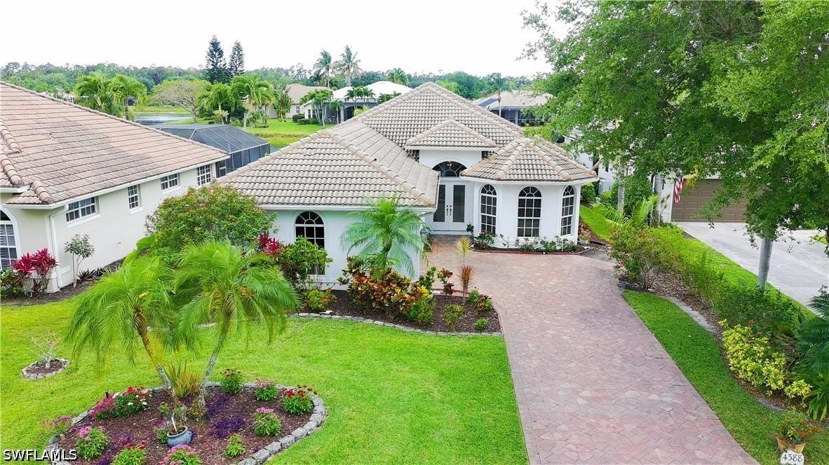 4388 Pomarine Ct., Naples, FL 34119