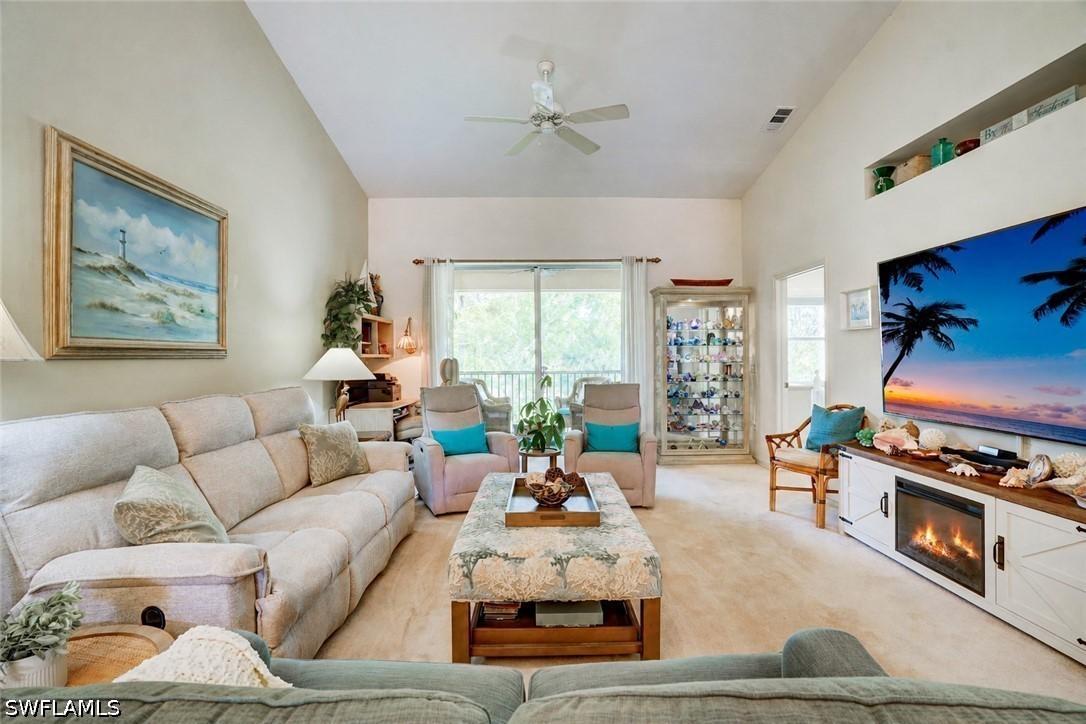509 Robin Hood Cir. #202, Naples, FL 34104
