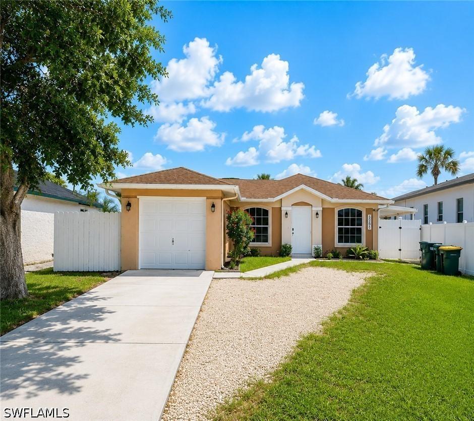 3586 Seagrape Ave., Naples, FL 34104