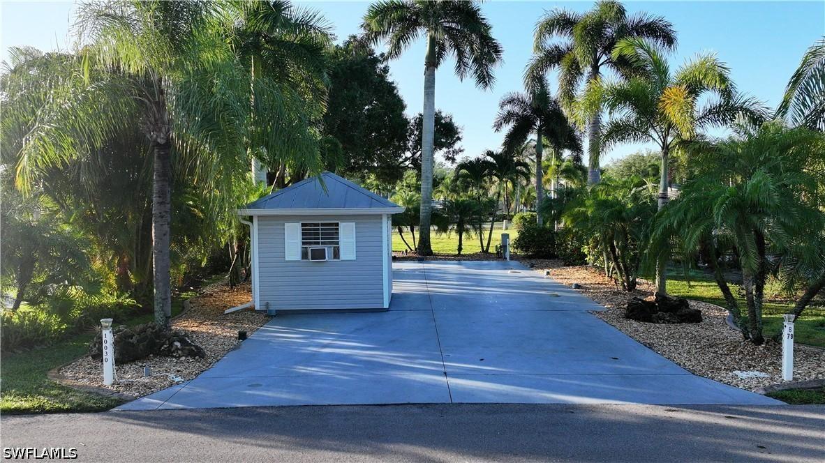 10030 Parkwood Dr., Fort Myers, FL 33905