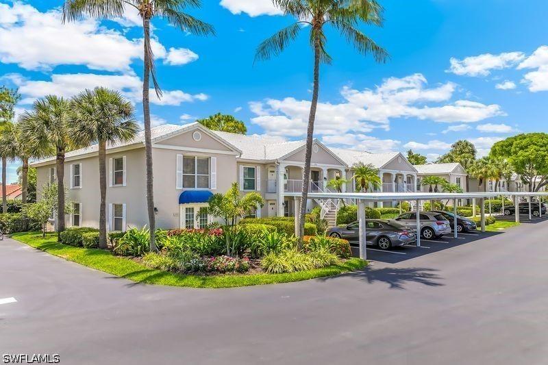 815 Gulf Pavilion Dr. #201, Naples, FL 34108