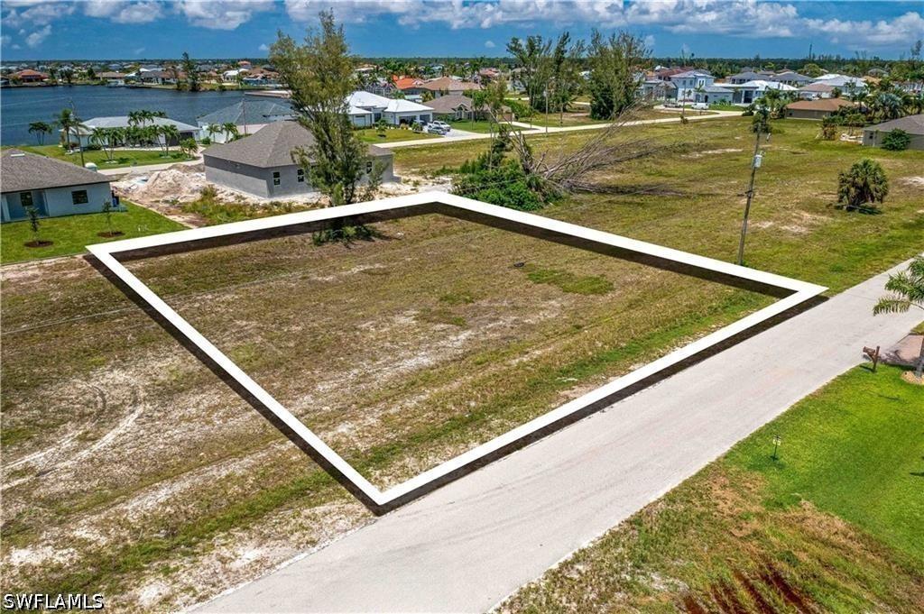 4345 NW 27th Ln., Cape Coral, FL 33993