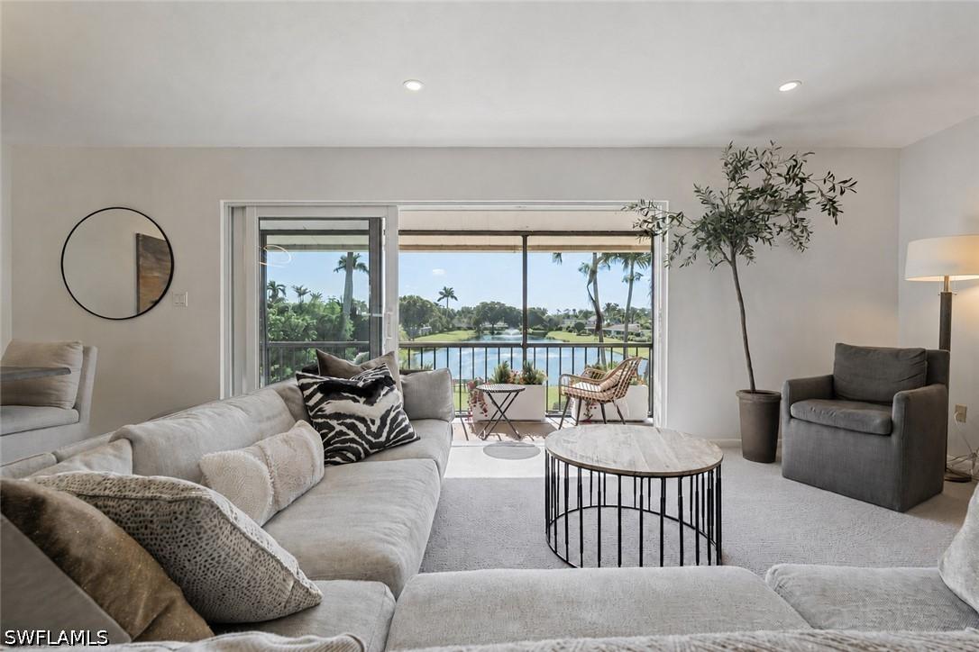 185 Palm Dr. #18L, Naples, FL 34112
