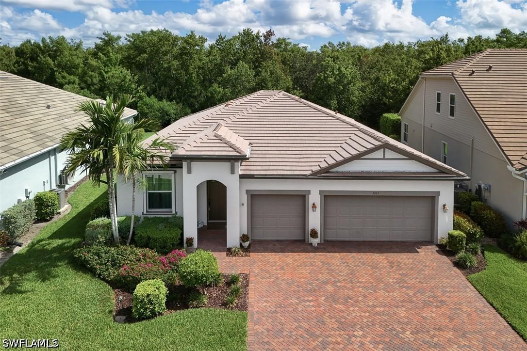 3865 Helmsman Dr., Naples, FL 34120