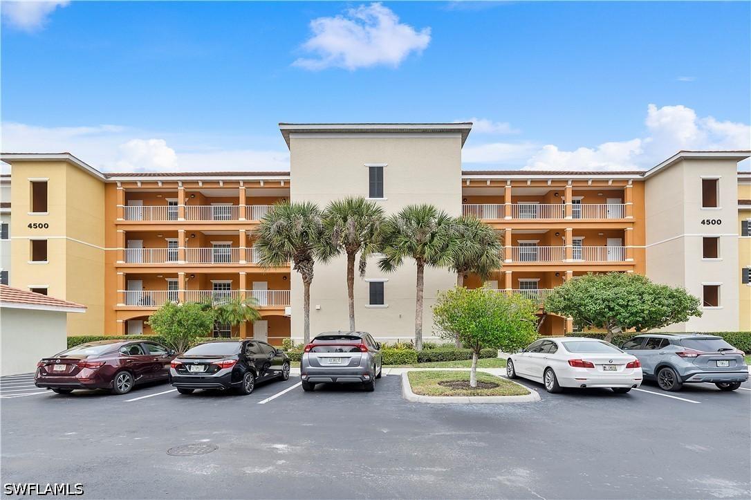 4500 Botanical Place Cir. #404, Naples, FL 34112