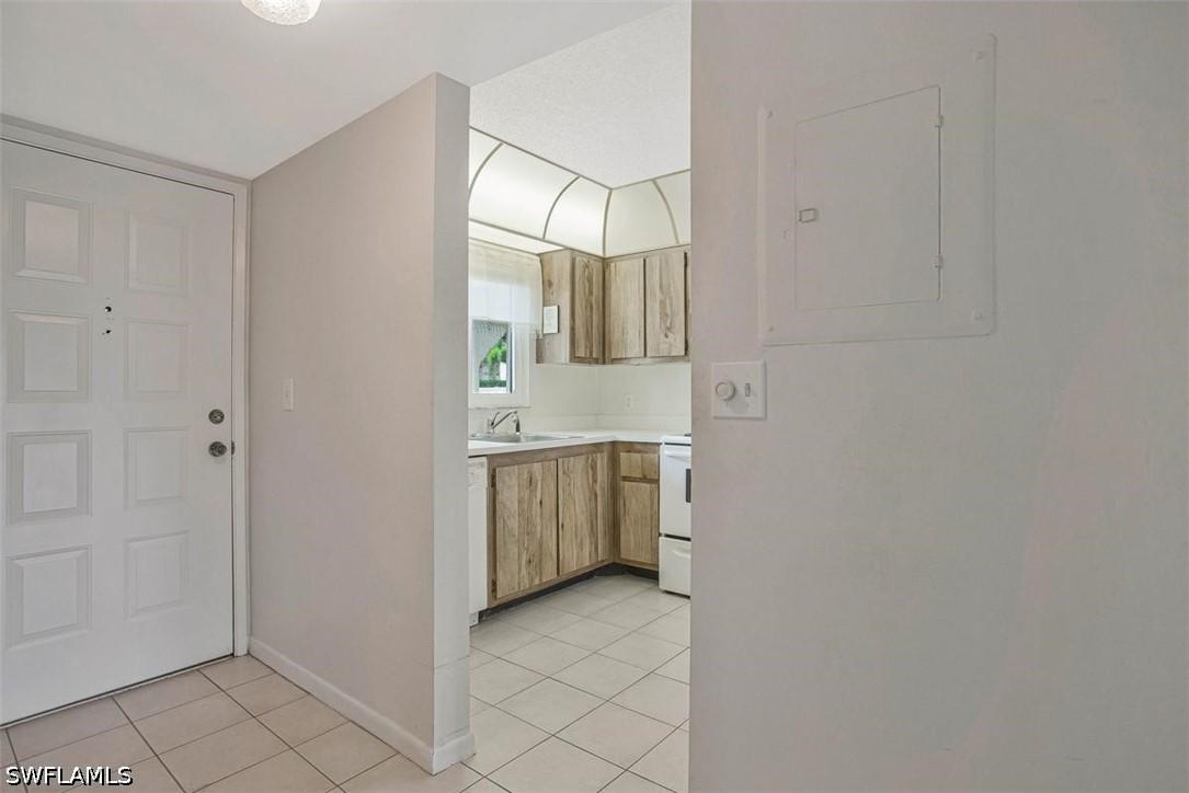 4306 27th Ct. #102, Naples, FL 34116