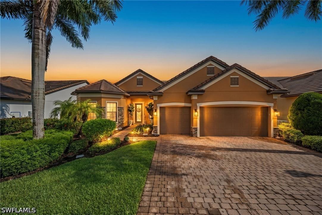 16213 Camden Lakes Cir., Naples, FL 34110