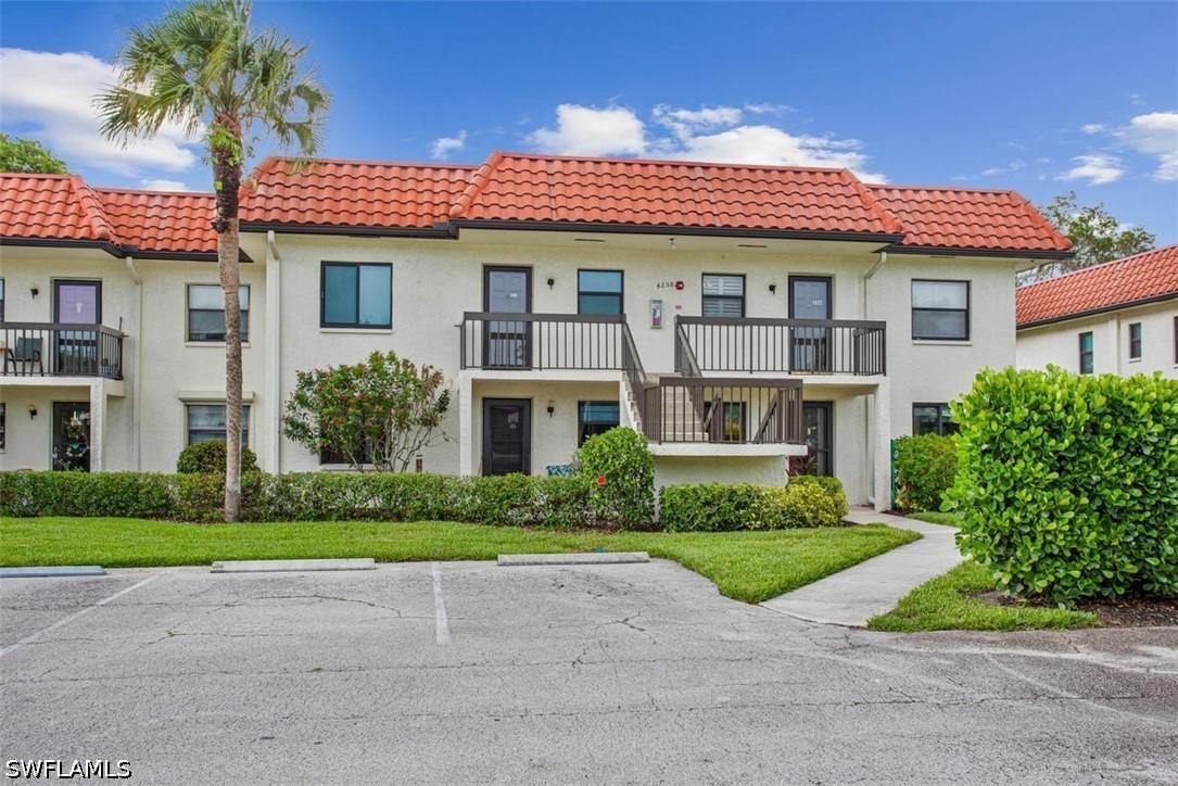 4258 27th Ct. #106, Naples, FL 34116
