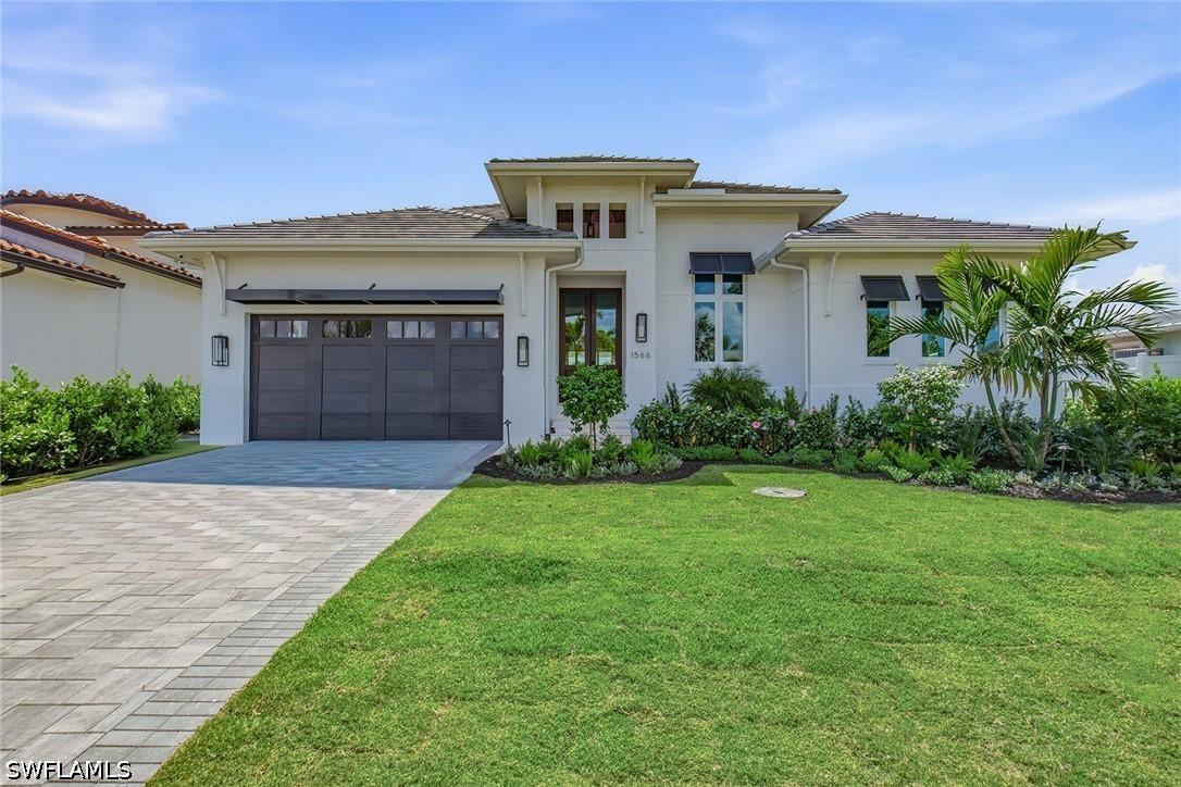 1566 Curlew Ave., Naples, FL 34102