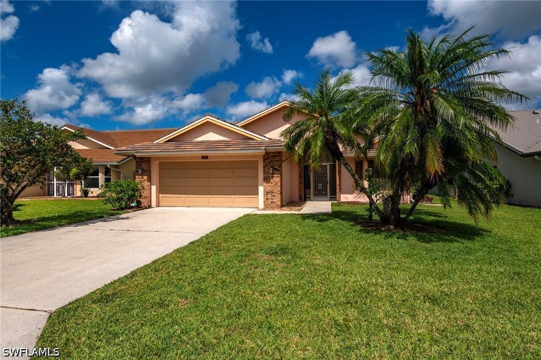 441 Countryside Dr., Naples, FL 34104