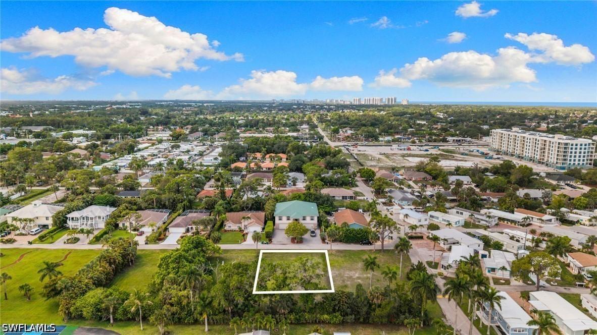 3116 Pine Tree Dr., Bonita Springs, FL 34134