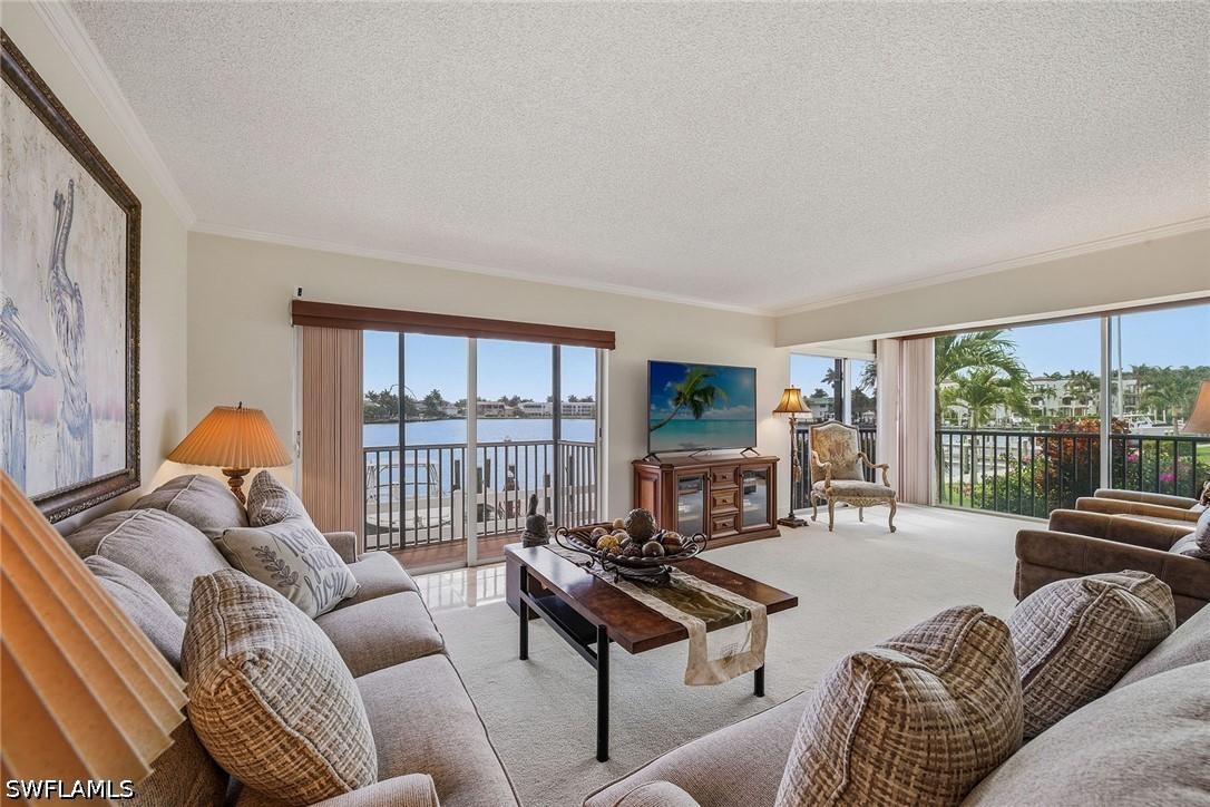 3000 Gulf Shore Blvd. #101, Naples, FL 34103
