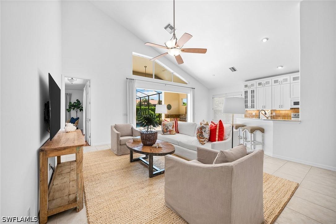 2024 Timarron Way, Naples, FL 34109